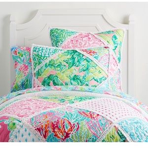 Lilly Pulitzer Twin Quilt set